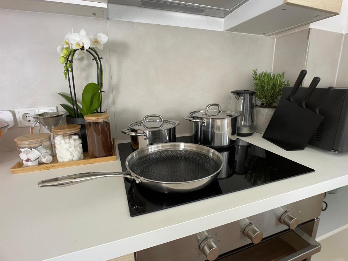 M-Style 01 Apartment Mit Terrasse Und Gasgrill, 24H Self-Check-In, Free Parking, Netflix Nürnberg Eksteriør bilde